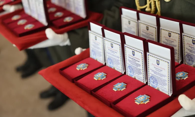У Львові до Дня Незалежності 34 військових посмертно відзначили «Почесним знаком святого Юрія»
