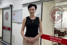 Львівські медики допомагають одеситці, пораненій ударом російського «шахеда»