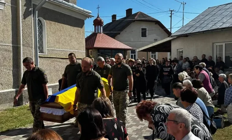 Стрийська громада попрощалася із захисником Дмитром Мироновим