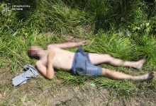 На Львівщині у Суховолі п’яний водій мікроавтобуса смертельно травмував військовослужбовця