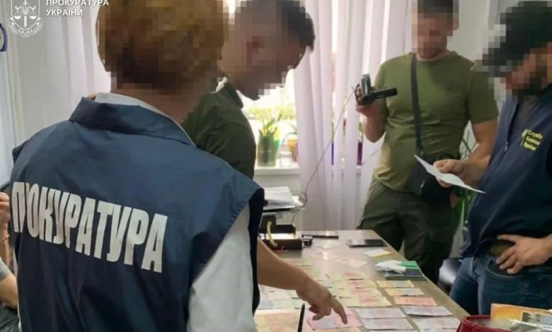 Колишню львівську посадовицю засудили до 7 років за фіктивну довідку МСЕК для виїзду за кордон
