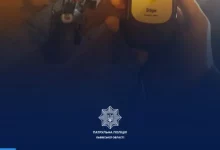 На вулиці Куліша нетверезий самокатист із пасажиром двічі впав на пішохідному переході