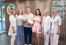 У Львівському перинатальному центрі успішно прооперували немовля з пуповинною грижею