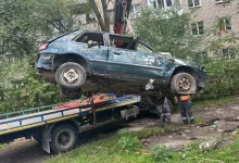 Із вулиць Львова забрали вже 127 занедбаних авто