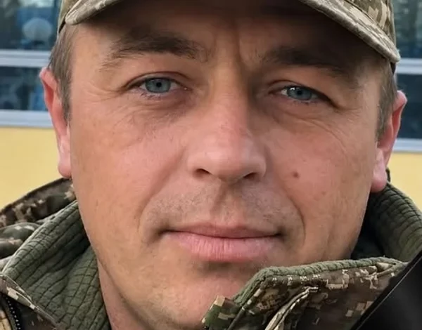 Громада проведе в останню путь захисника Володимира Толочка
