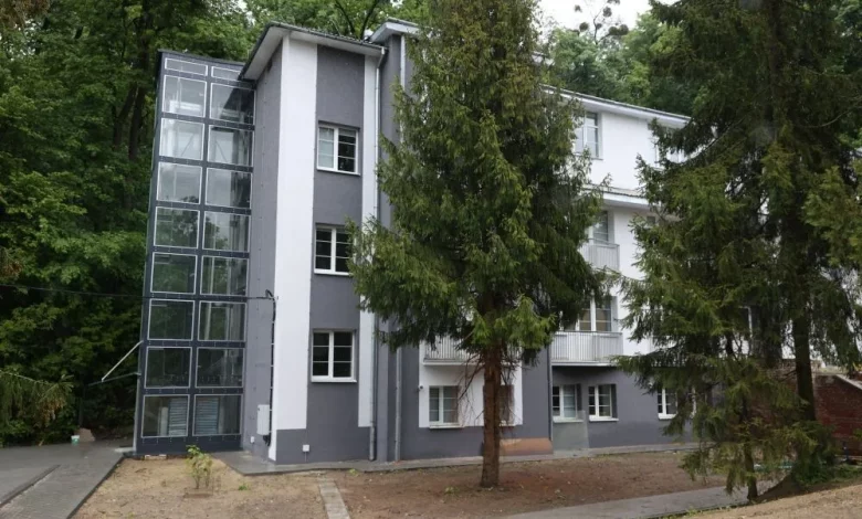 Ще шестеро переселенців заселяться у будинок для ВПО на вул.