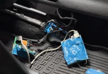 У службовому авто мера Львова Андрія Садового знайшли пристрій, схожий на прослуховувальний