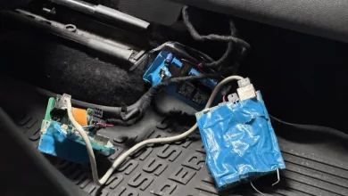 У службовому авто мера Львова Андрія Садового знайшли пристрій, схожий на прослуховувальний