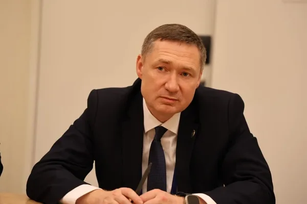 На Львівщині оновили відділення інтенсивної терапії, стартував ремонт дороги Нагірне – Добромиль та відкрили фармацевтичний…