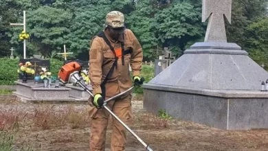 Фахівці центру «Доля» впорядкували український цвинтар у Заліській Волі в Польщі