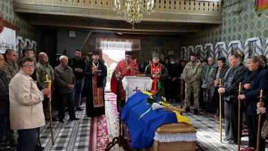 В Олексичах попрощалися з військовим Василем Меречком