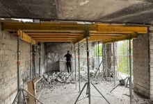 У Львові відновлюють будинок на Виговського, 77 після ракетного удару