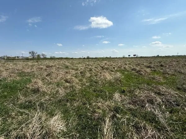 Львів та Малі Підліски виставляють на аукціон 5 ділянок для бізнесу