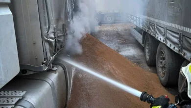 У Дрогобичі загорівся причіп вантажівки з кукурудзою