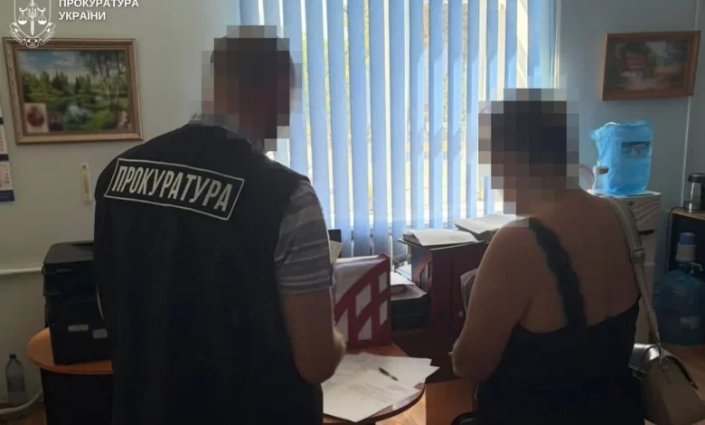 На Львівщині судитимуть колишню фахівчиню із закупівель за завищені ціни на кухонне обладнання