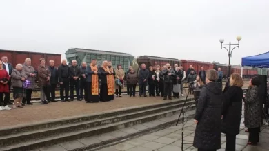 На станції «Радехів» відкрили меморіальну дошку Василю Костишаку