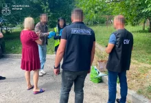 На Львівщині медсестру підозрюють у вимаганні до 6 тисяч доларів за інвалідність