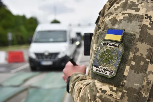 Черги на кордоні з Польщею: перевантажений один пункт пропуску