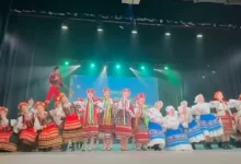 Львівський ансамбль «Полуничка» привітав освітян композицією «Верховина – рідна мати»