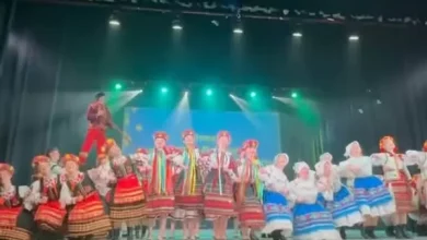Львівський ансамбль «Полуничка» привітав освітян композицією «Верховина – рідна мати»
