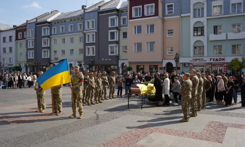 У Дрогобичі попрощалися з захисником України Юрієм Марківим