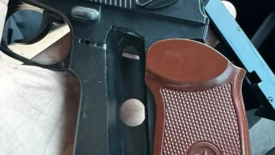 У центрі Львова встановили нападників, які погрожуючи пістолетом побили перехожого