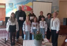 У Соснівському ліцеї зібрали понад 100 тисяч гривень для підтримки ЗСУ