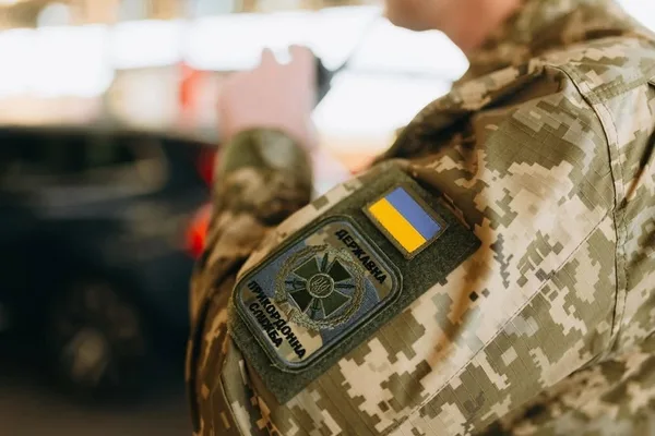 Перевантажені пункти пропуску «Краківець» та «Шегині» на вʼїзд в Україну