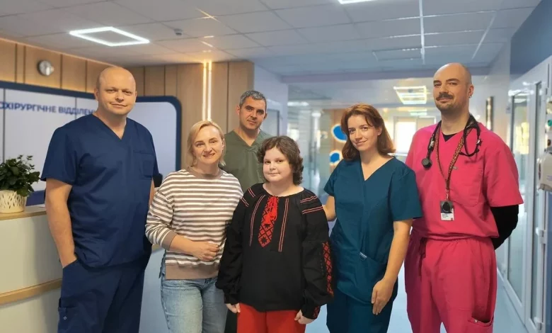 Львівські лікарі вилікували 13-річну дівчинку від рідкісної пухлини мозку