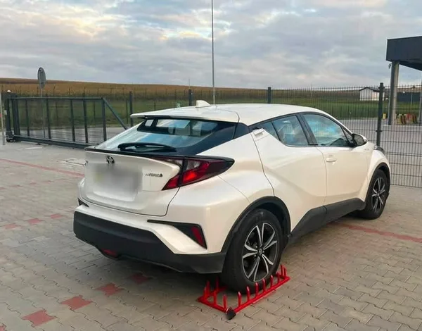 У пункті пропуску «Нижанковичі» виявили викрадений автомобіль Toyota