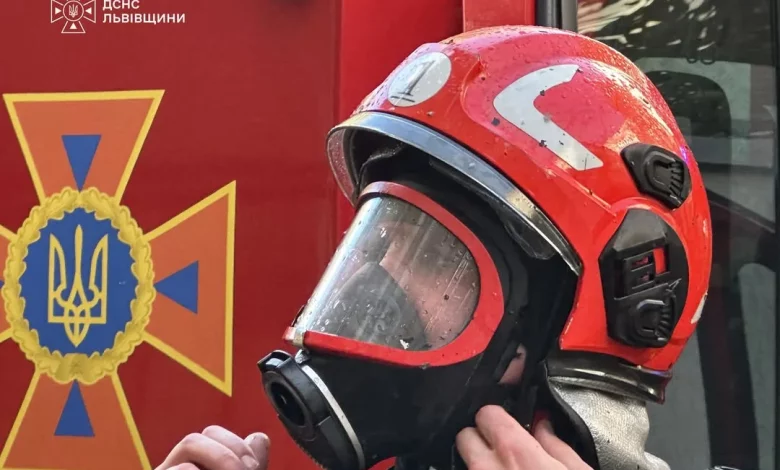 У Старому Селі під час пожежі в будинку отруїлися двоє людей