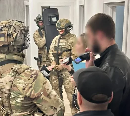 У львівських нічних закладах викрали та шахрайськи списали понад 3 млн грн