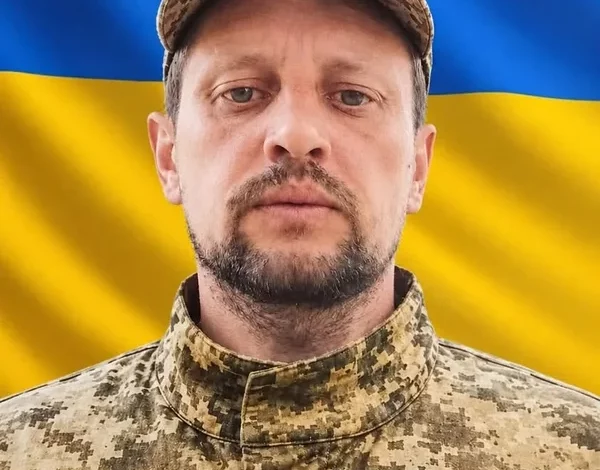У Жовківській громаді попрощаються з полеглим захисником Ярославом Кунинецем