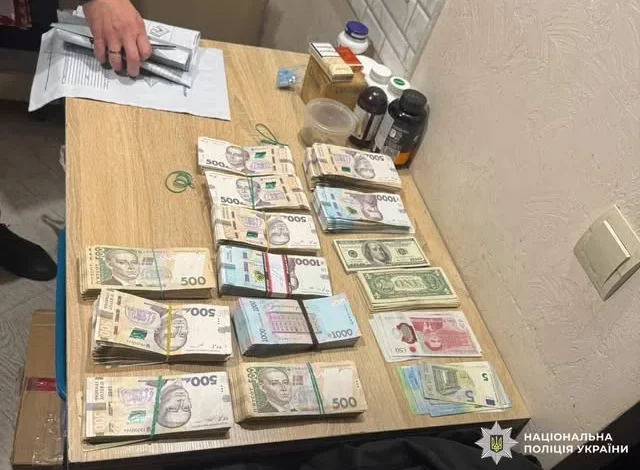 На Львівщині викрили вирощування конопель та мережу збуту канабісу