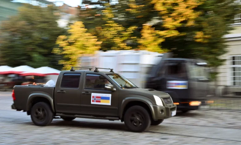 До Львова прибув 37-й конвой з Норвегії: військовим і громадам передали 13 авто