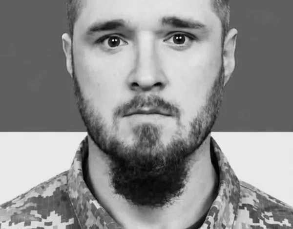 Львівщина вшановує полеглих захисників під час загальнонаціональної хвилини мовчання