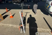 У Львові електросамокат збив пішохода на тротуарі, поліція відкрила провадження