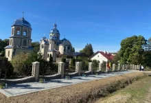 У Підгірцях освятили памʼятні дошки загиблим захисникам