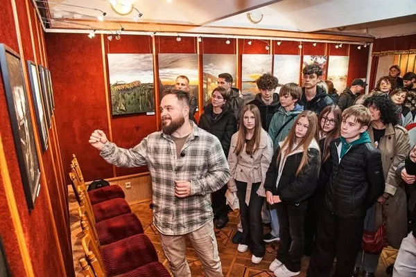 У Львові в музеї Грушевського відкрили виставку картин ветерана Руслана Кухти