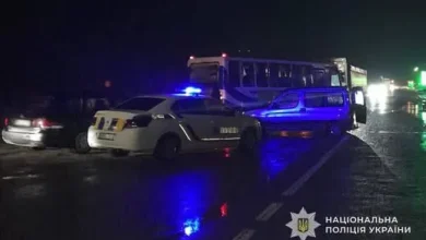 У Радехові на трасі Львів–Луцьк зіткнулися Citroen та автобус, травмований водій