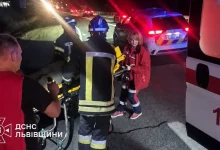 На Львівщині рятувальники деблокували водія з вантажівки після ДТП біля Соснівки