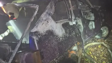 У Трускавці рятувальники загасили палаючий автомобіль ВАЗ