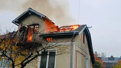 У Самборі загорівся житловий будинок на вулиці Кобилянської