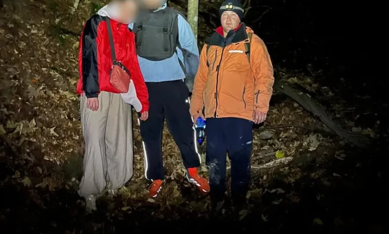 На Львівщині знайшли двох туристів, які заблукали під час сходження на Парашку
